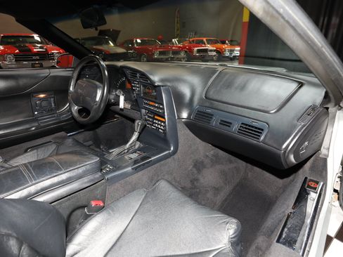 Used 1996 Chevrolet Corvette Coupe RWD image 41