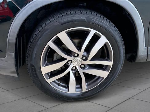 Used 2016 Honda Pilot Touring image 11