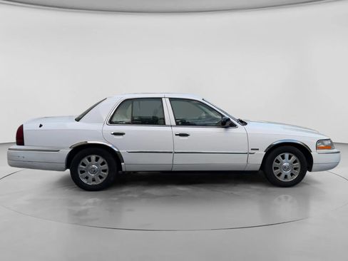 Used 2005 Mercury Grand Marquis LS RWD image 6