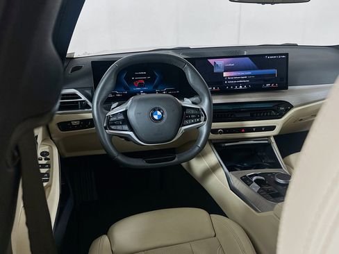 Used 2025 BMW 330i Sedan w/ Convenience Package RWD image 16