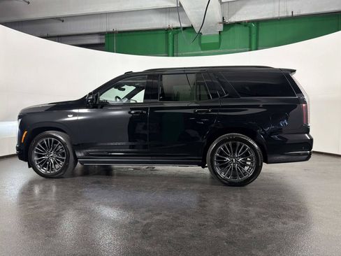 Used 2026 Cadillac Escalade Platinum Sport AWD/4WD image 8