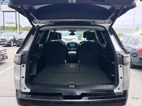 Used 2018 Chevrolet Traverse Premier w/ Redline Edition FWD image 13