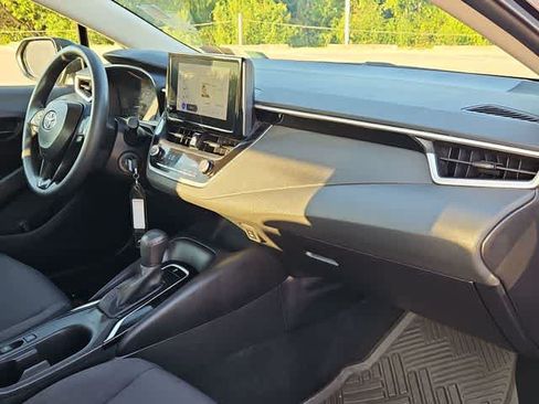 Used 2024 Toyota Corolla LE FWD image 18