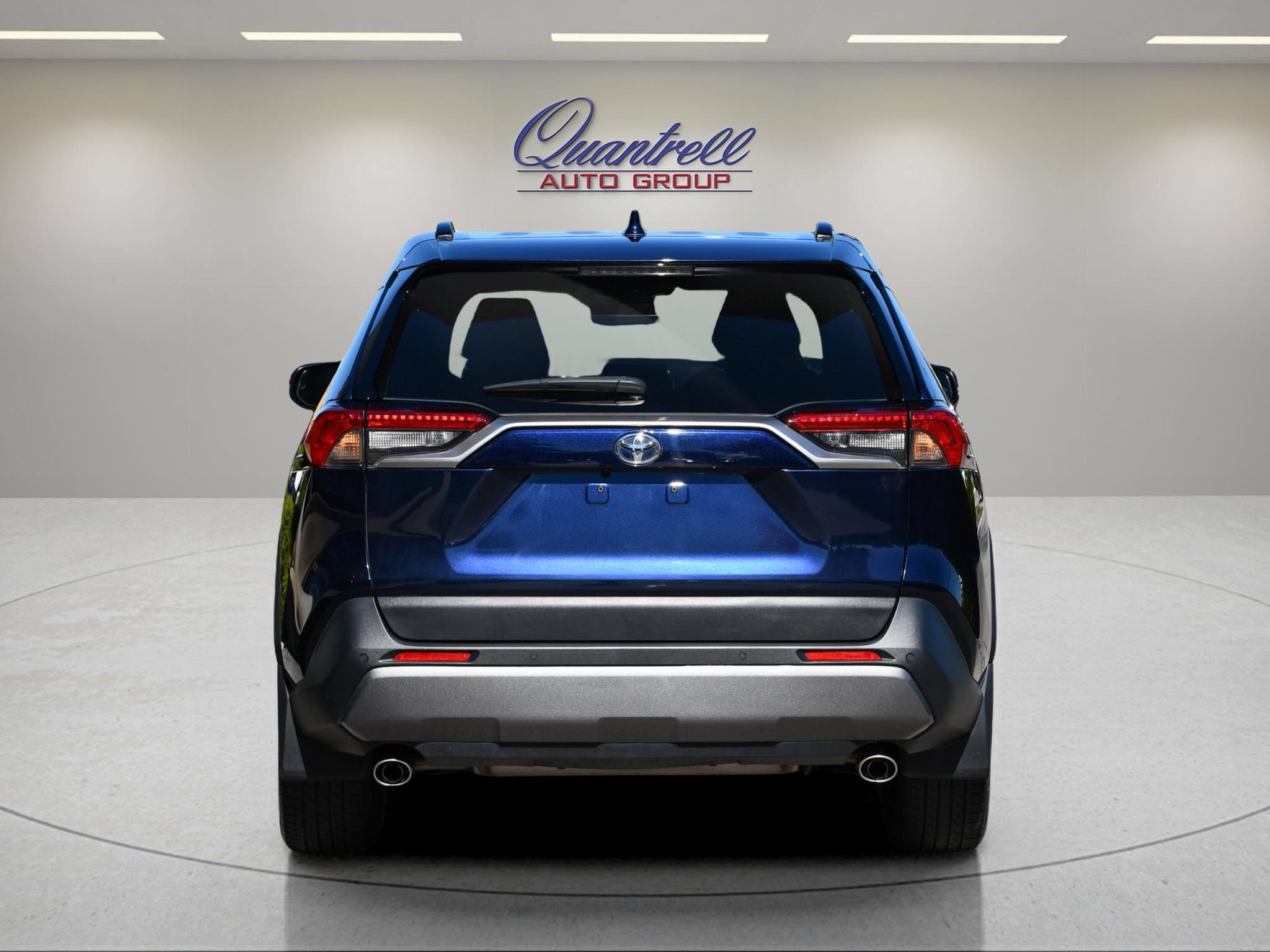 Used 2019 Toyota RAV4 Limited w/ Advanced Technology Package FWD image 5