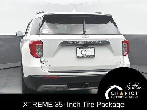 Used 2022 Ford Explorer XLT w/ Equipment Group 202A AWD/4WD image 5