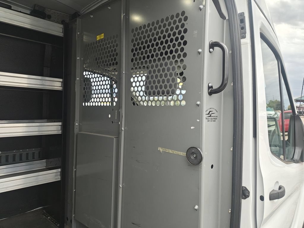 Used 2018 Ford Transit 250 148 Medium Roof RWD image 6