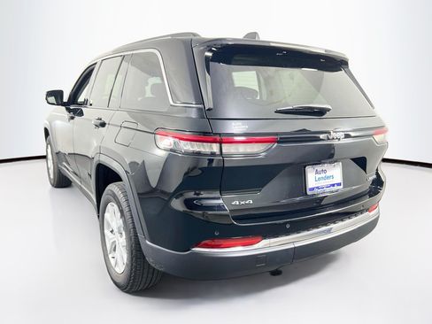 Used 2023 Jeep Grand Cherokee Limited AWD/4WD image 7