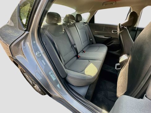 Certified 2025 Kia K4 FWD image 24