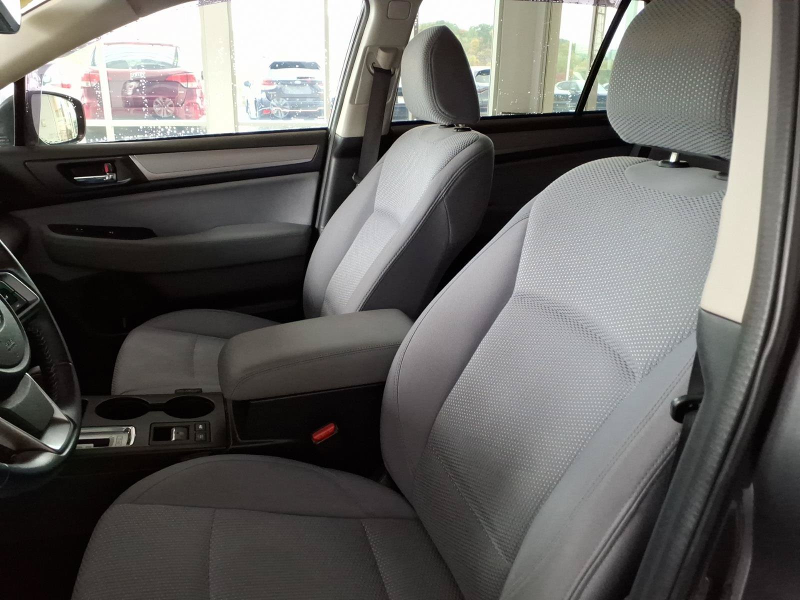 Used 2018 Subaru Outback 2.5i Premium AWD/4WD image 11