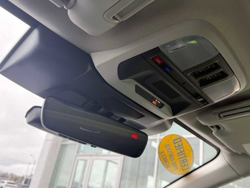 Certified 2025 Subaru Crosstrek 2.0i Premium image 31