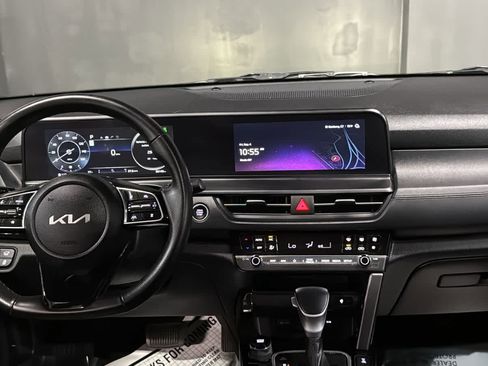 Used 2024 Kia Seltos SX w/ SX Sunroof Package AWD/4WD image 29