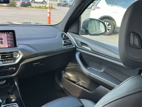 Used 2024 BMW X3 sDrive30i w/ Premium Package image 25