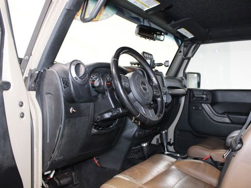 Used 2018 Jeep Wrangler Unlimited Sport S AWD/4WD image 21
