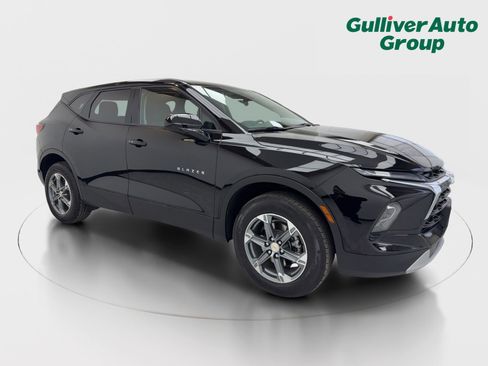 Used 2025 Chevrolet Blazer LT image 12