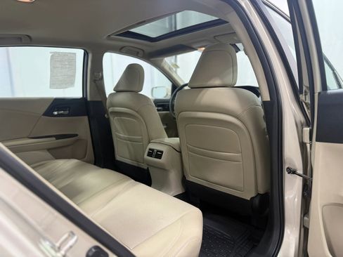 Used 2014 Honda Accord EX-L image 32