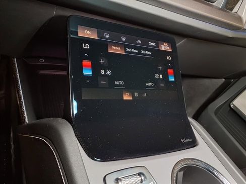 Used 2026 Cadillac Vistiq Sport image 5