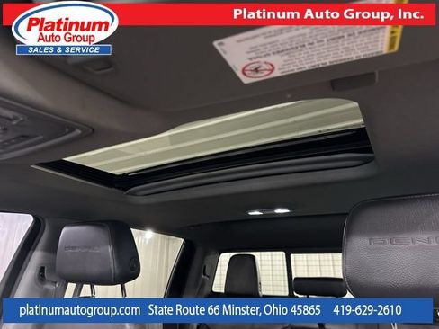 Used 2022 GMC Sierra 2500 Denali w/ Denali Ultimate Package AWD/4WD image 39