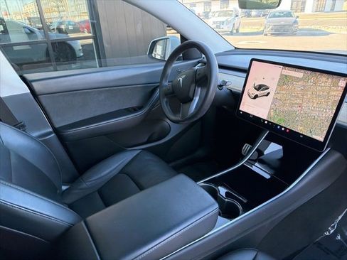 Used 2020 Tesla Model Y Performance image 12