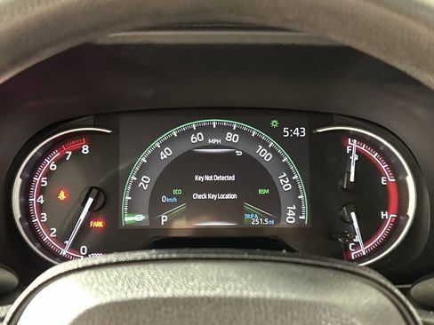 Used 2024 Toyota RAV4 XLE FWD image 14