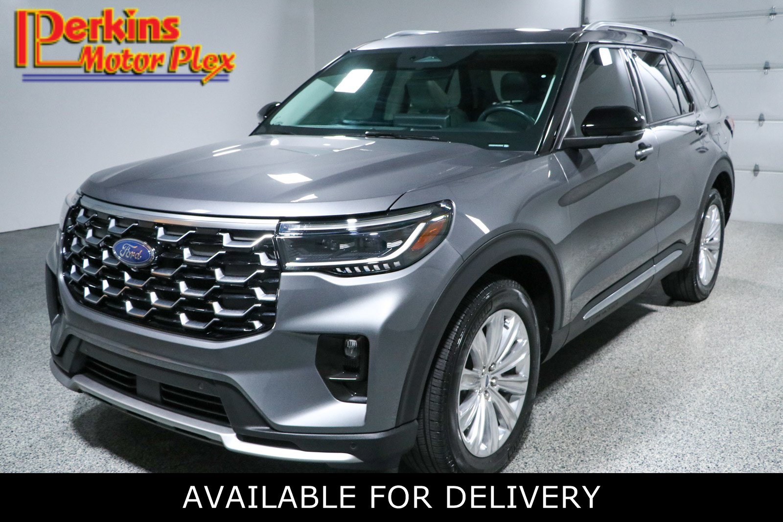 Used 2025 Ford Explorer Platinum w/ LUX Leather Package AWD/4WD image 1