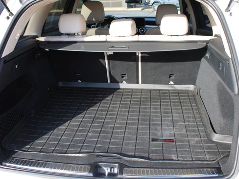 Used 2022 Mercedes-Benz GLC 300 image 16