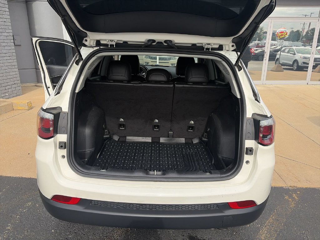 Used 2020 Jeep Compass Limited AWD/4WD image 20