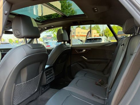Used 2022 Audi Q8 Premium w/ Convenience Package AWD/4WD image 27