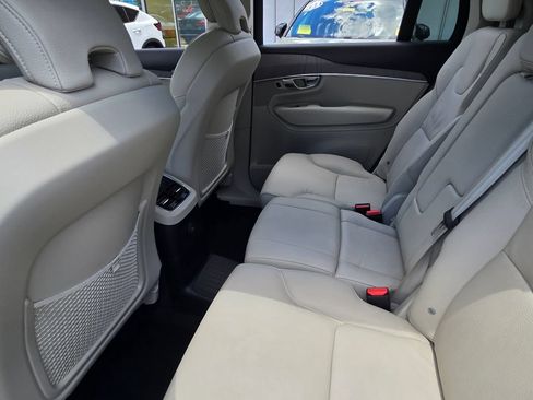 Certified 2025 Volvo XC90 T8 Plus w/ Protection Package Premier AWD/4WD image 24