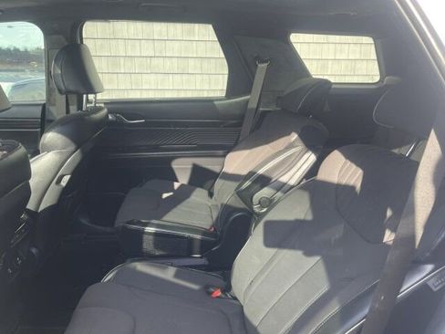 Used 2024 Hyundai Palisade Calligraphy image 14