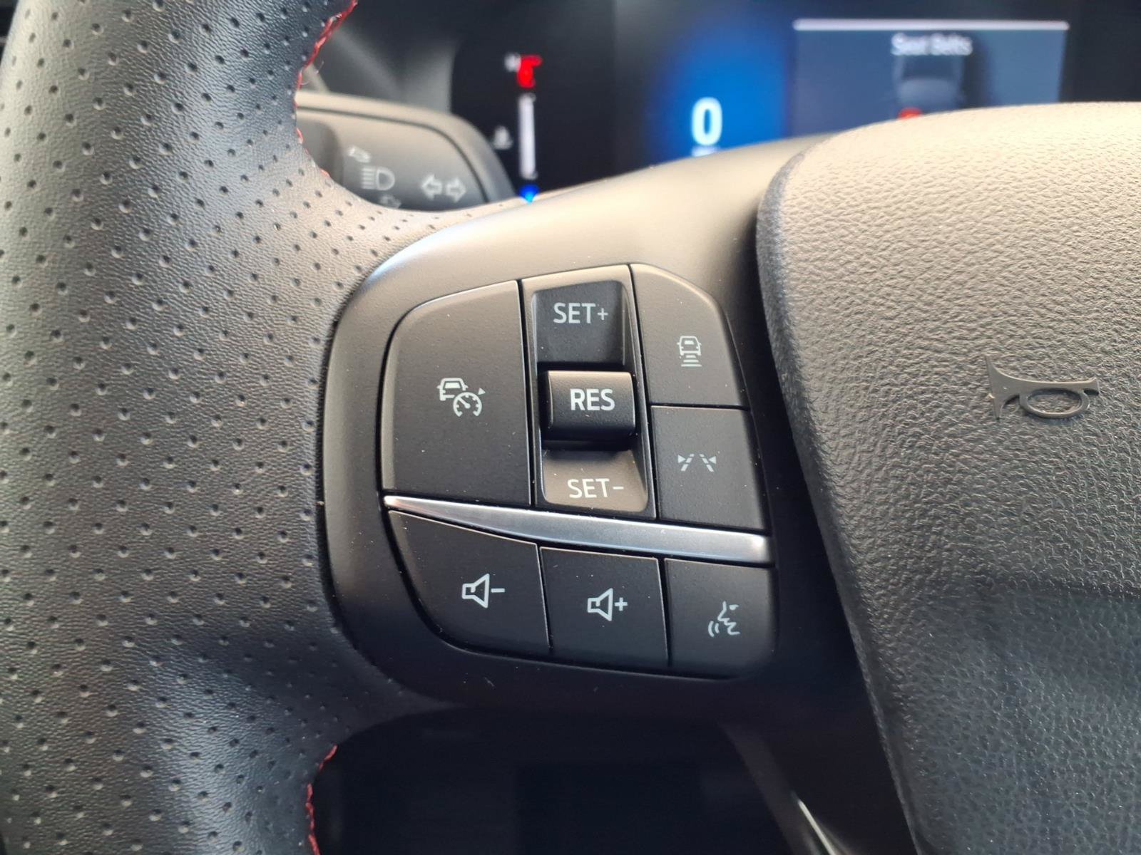 Used 2025 Ford Escape ST-Line w/ Tech Pack #1 FWD image 13