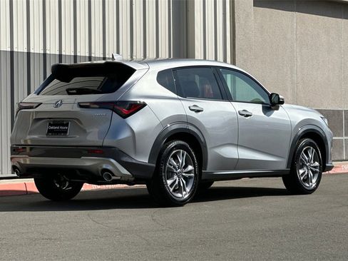 Certified 2025 Acura ADX FWD image 5