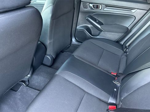 Used 2022 Honda Civic Sport image 9