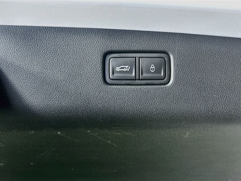 Used 2025 Genesis GV70 2.5T AWD/4WD image 29