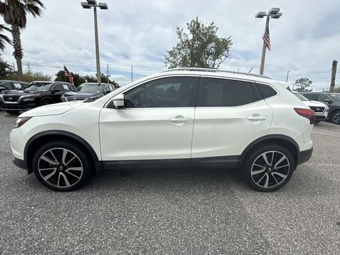 Certified 2019 Nissan Rogue Sport SL w/ Premium Package FWD image 7
