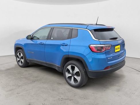 Used 2018 Jeep Compass Latitude w/ Popular Equipment Group AWD/4WD image 7