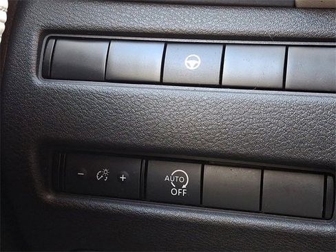 Used 2023 Nissan Rogue SV image 26