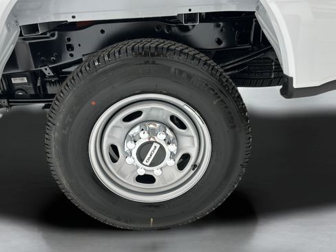 New 2026 Ford F250 XL w/ XL Chrome Package AWD/4WD image 8