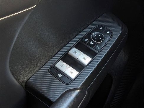 Used 2023 Mitsubishi Outlander SE Black Edition image 29