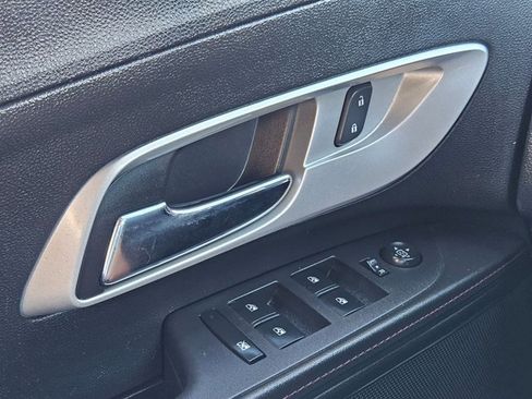 Used 2015 Chevrolet Equinox LT image 11