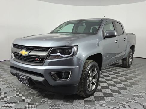 Used 2018 Chevrolet Colorado Z71 AWD/4WD image 3