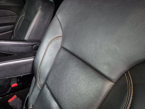 Used 2019 Chevrolet Traverse Premier w/ Redline Edition FWD image 12
