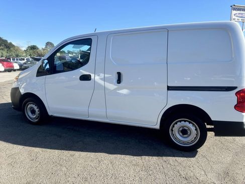 Used 2016 Nissan NV200 S w/ Cruise Control Package image 5