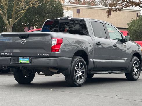 Used 2022 Nissan Titan SV w/ Accessory Utility Package image 3