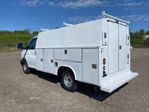 New 2026 Chevrolet Express 3500 w/ Power Convenience Package RWD image 5