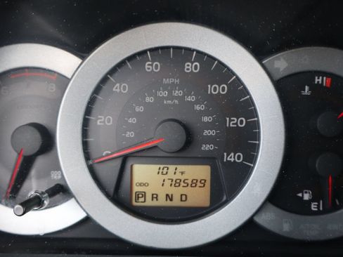 Used 2010 Toyota RAV4 Sport AWD/4WD image 48