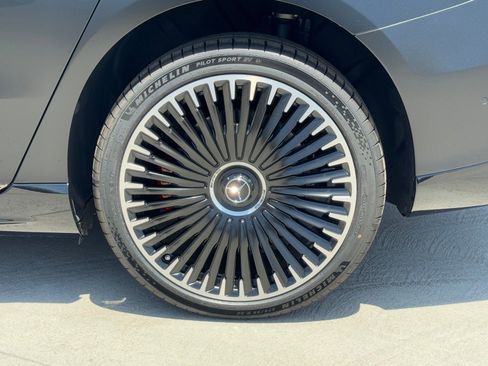 New 2025 Mercedes-Benz EQS AMG 4MATIC image 18