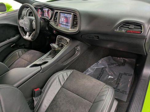 Used 2023 Dodge Challenger SRT Hellcat RWD image 29