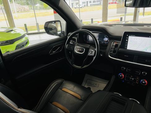 Used 2023 GMC Yukon XL AT4 w/ LPO, Floor Liner Package AWD/4WD image 55