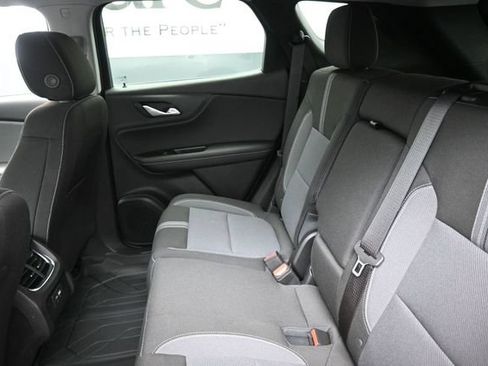 Used 2024 Chevrolet Blazer LT w/ Convenience Package FWD image 22