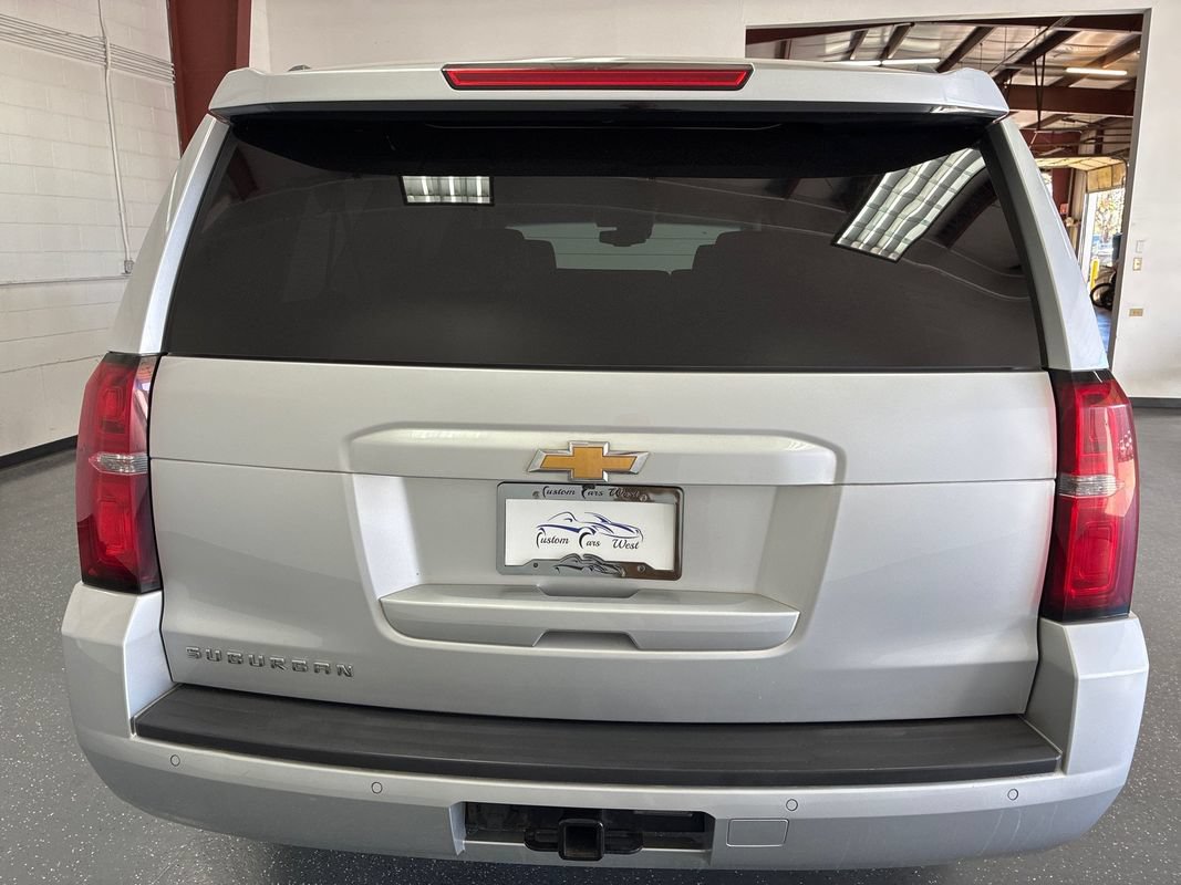 Used 2018 Chevrolet Suburban LT AWD/4WD image 5